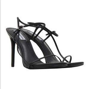 OAKLYN SANDEL STEVE MADDEN 6.5